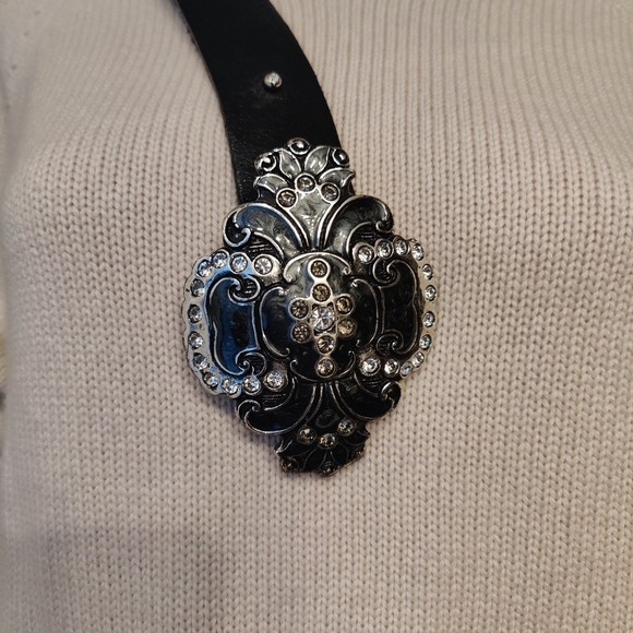 Landes Signature Embellished Buckle Leather Belt